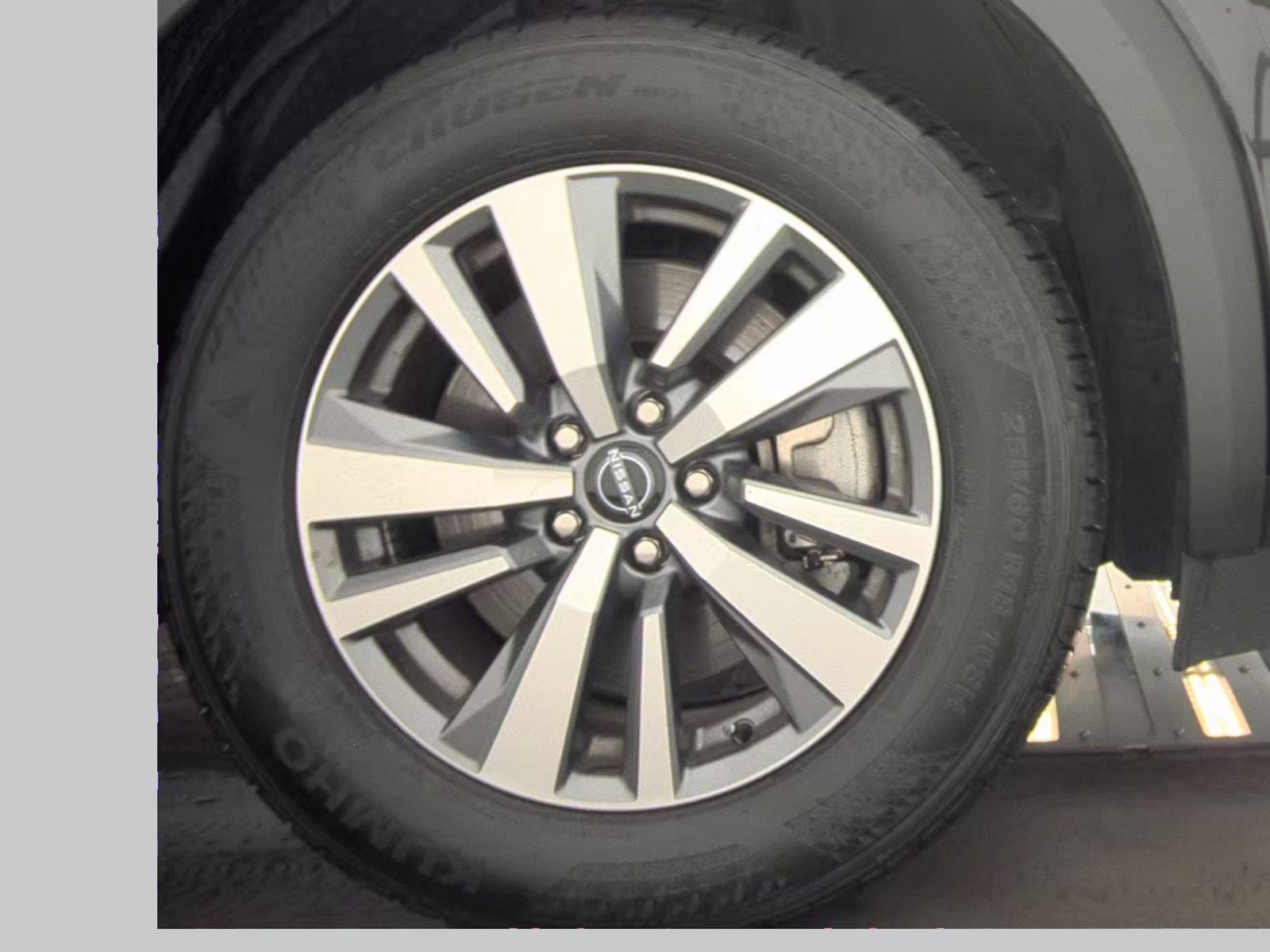 2025 Nissan Pathfinder SL AWD