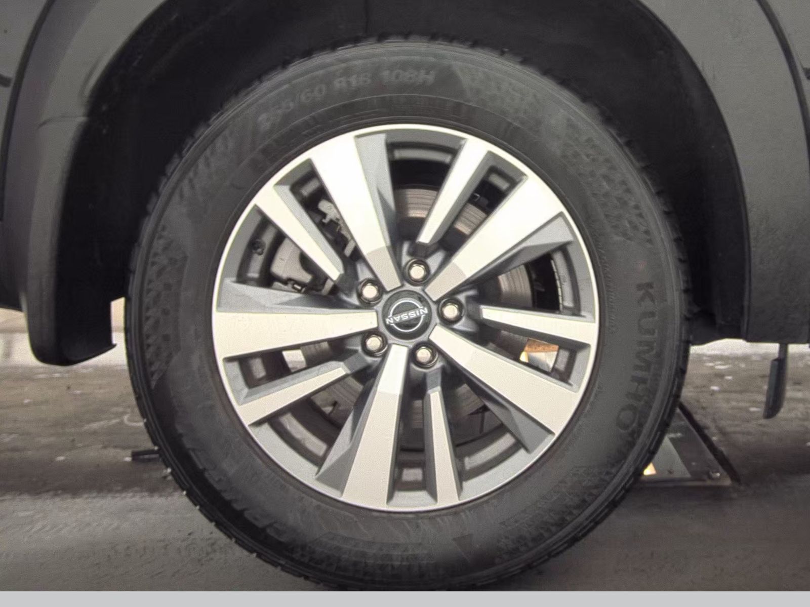 2025 Nissan Pathfinder SL AWD