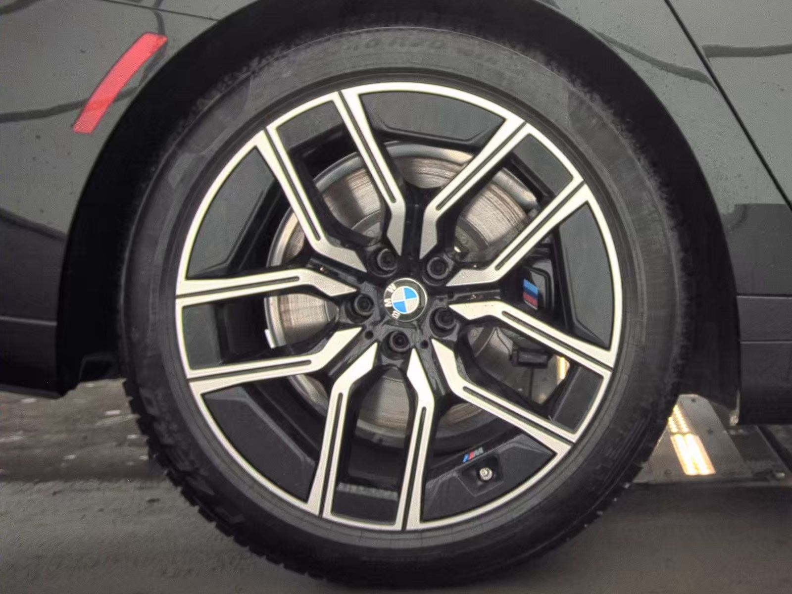 2023 BMW 7 Series 740i RWD