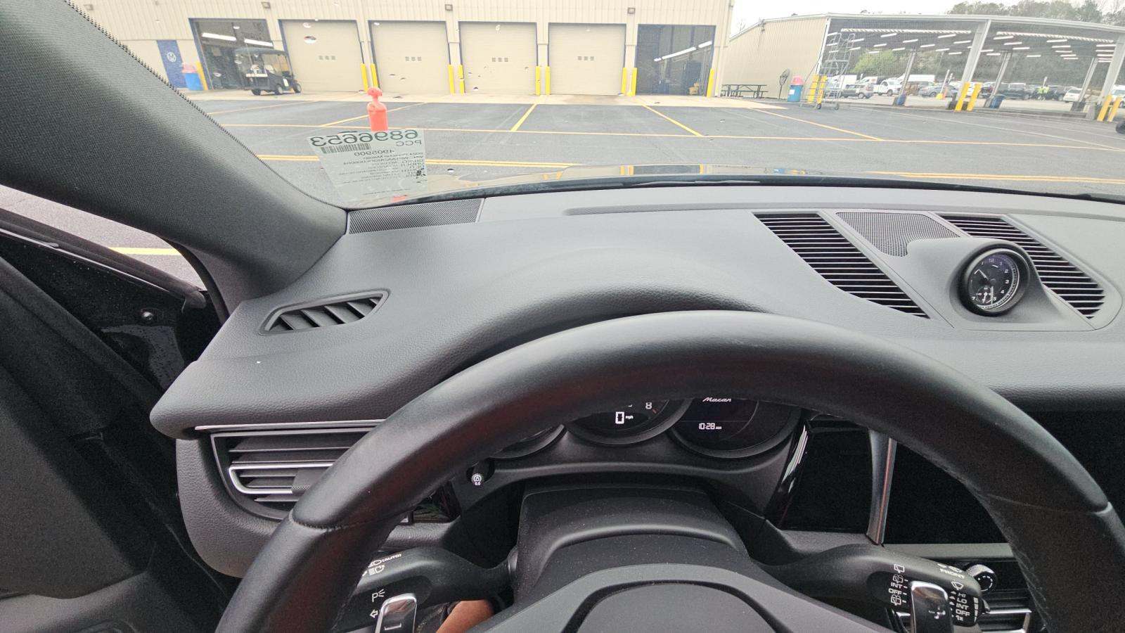 2024 Porsche Macan Base AWD