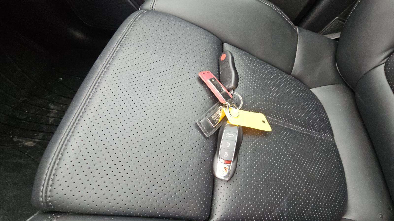 2024 Porsche Macan Base AWD