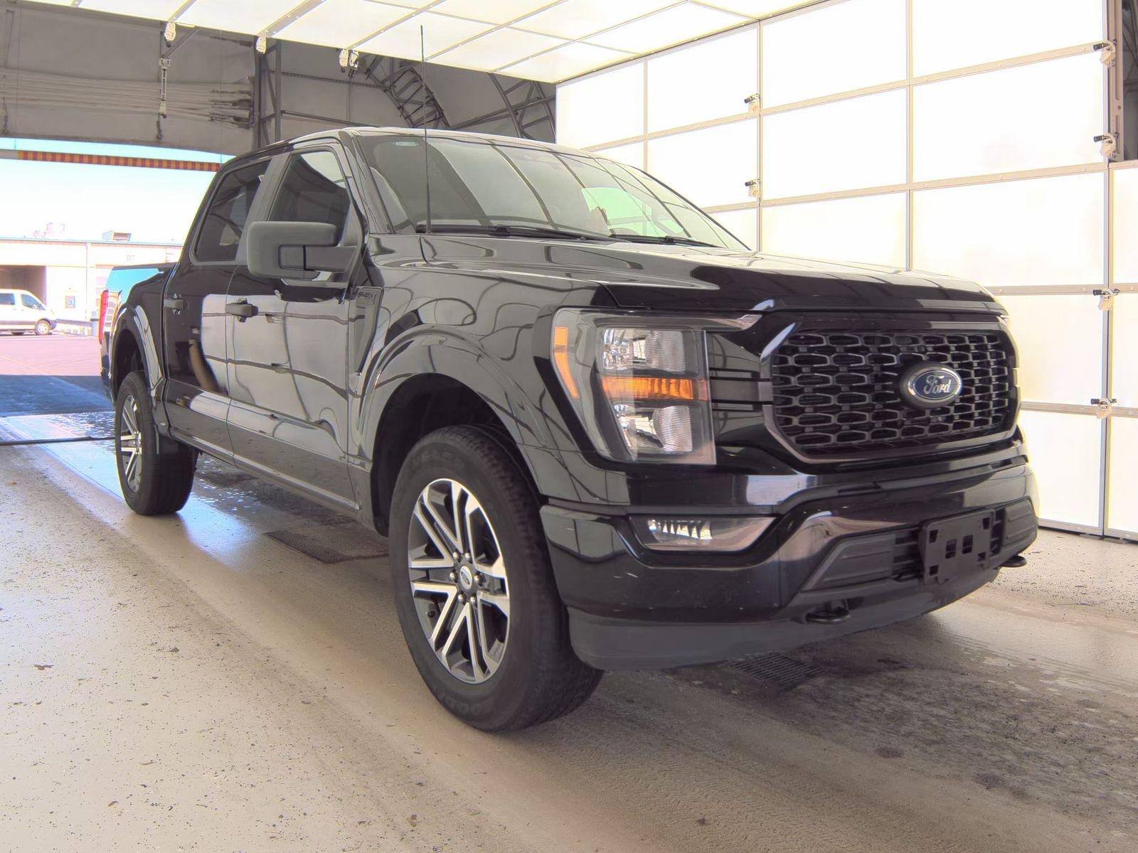 2023 Ford F-150 XL AWD