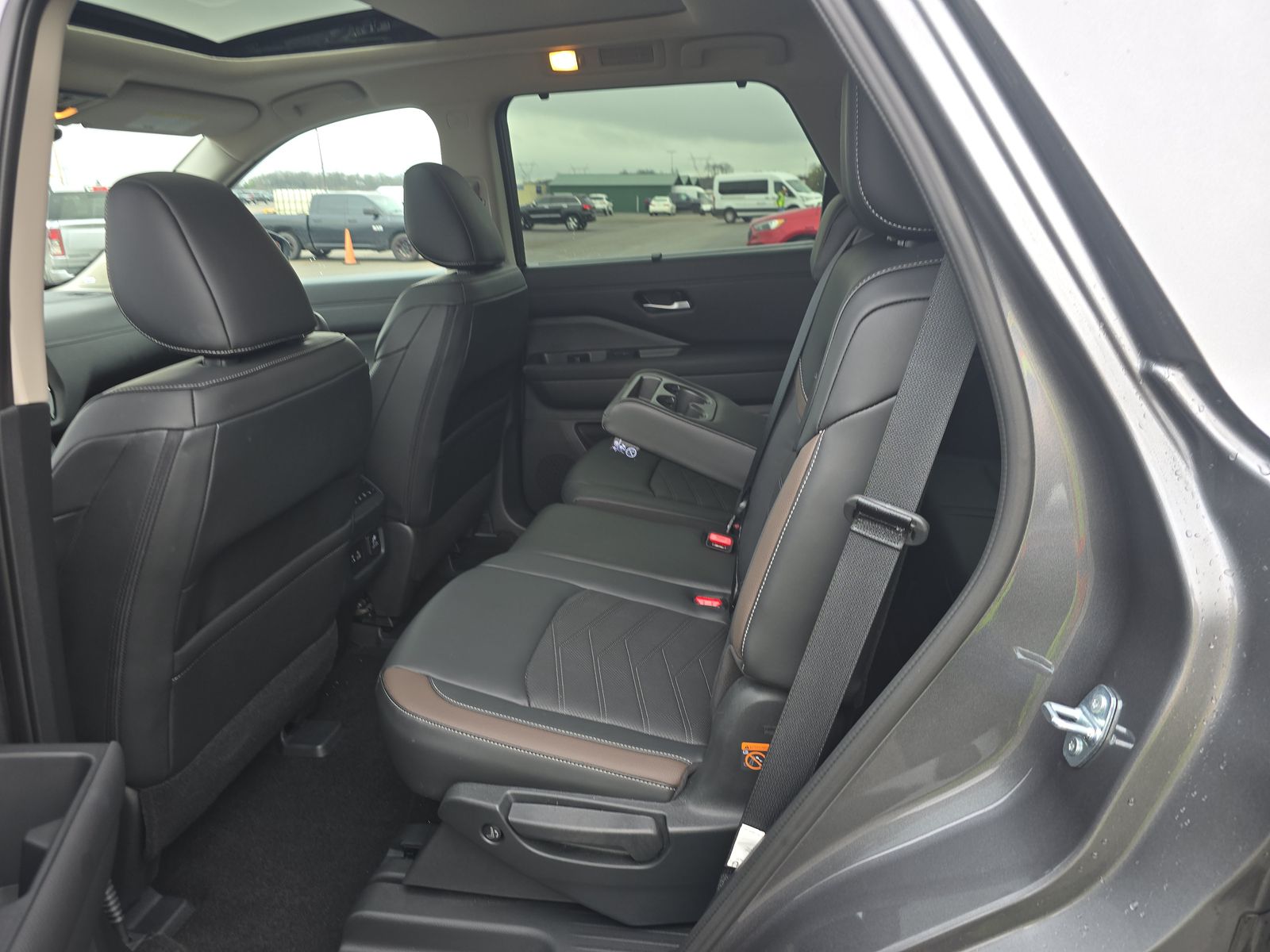 2025 Nissan Pathfinder Platinum AWD