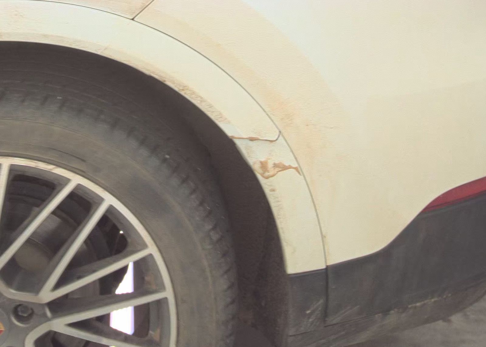 2022 Porsche Cayenne Platinum Edition AWD