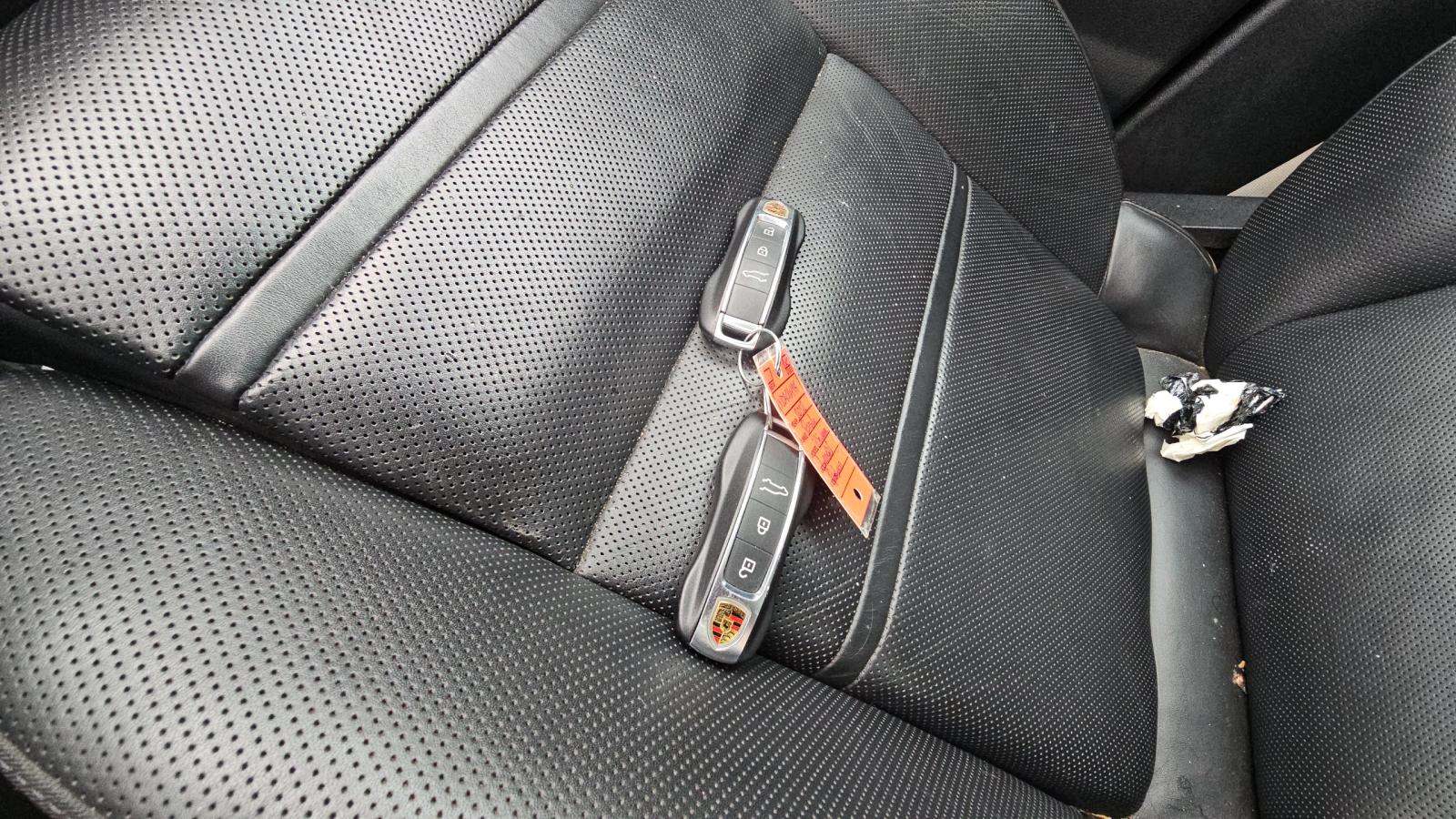 2022 Porsche Cayenne Platinum Edition AWD