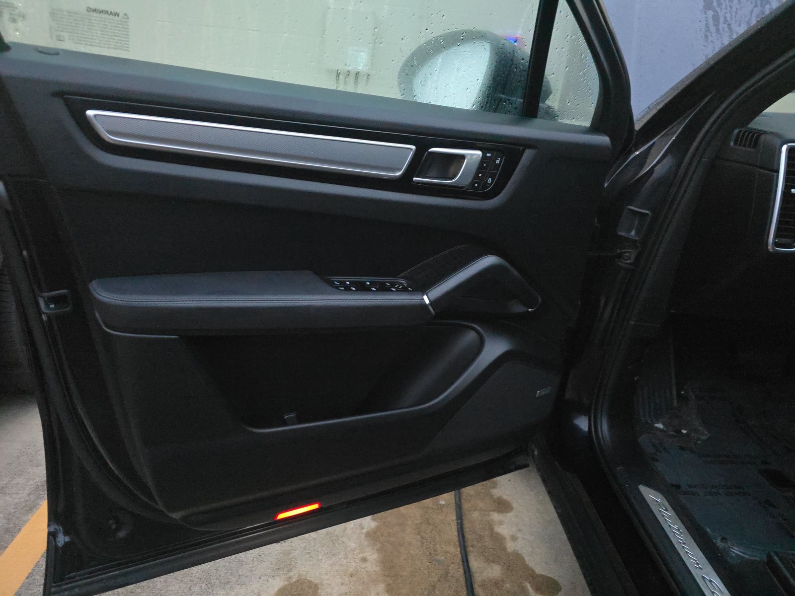 2022 Porsche Cayenne E-Hybrid Platinum Edition AWD