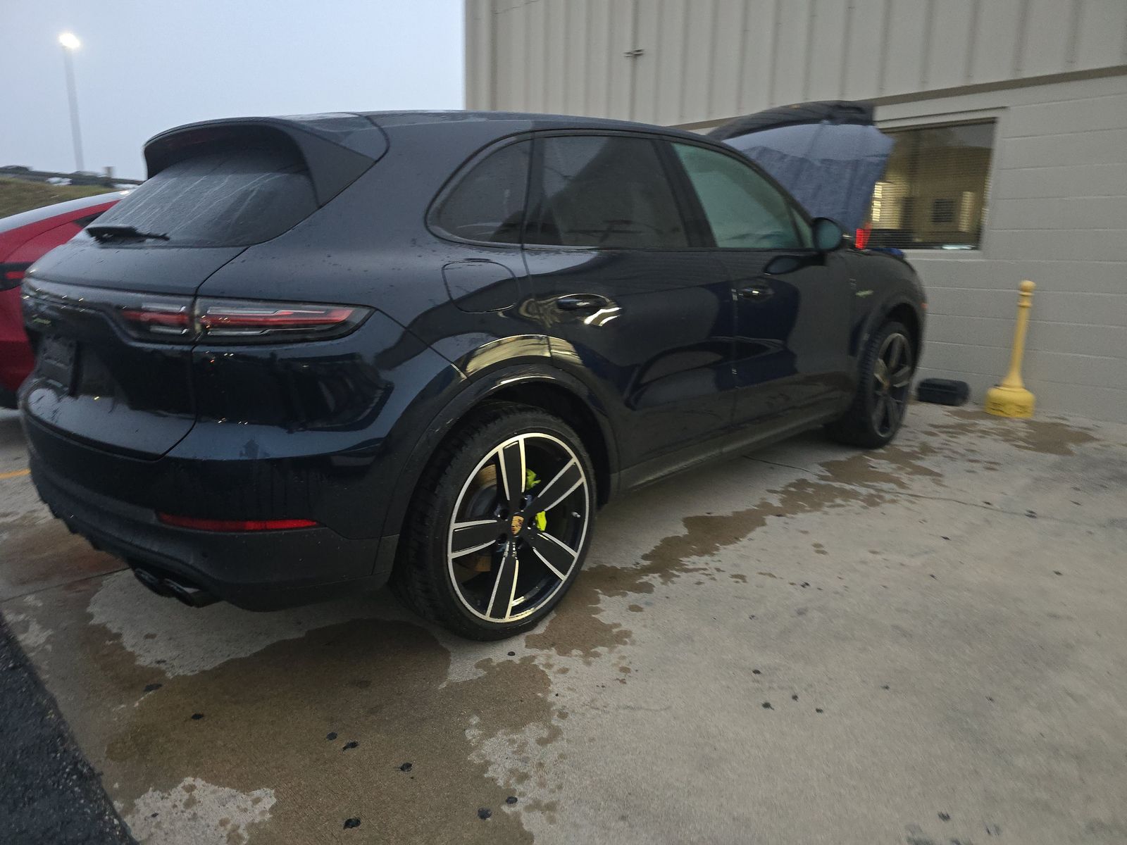 2022 Porsche Cayenne E-Hybrid Platinum Edition AWD