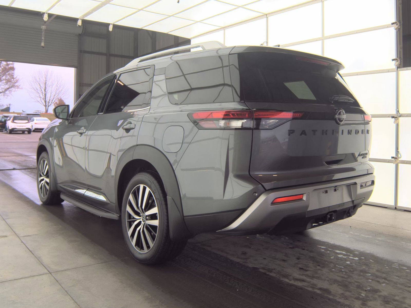 2025 Nissan Pathfinder Platinum AWD