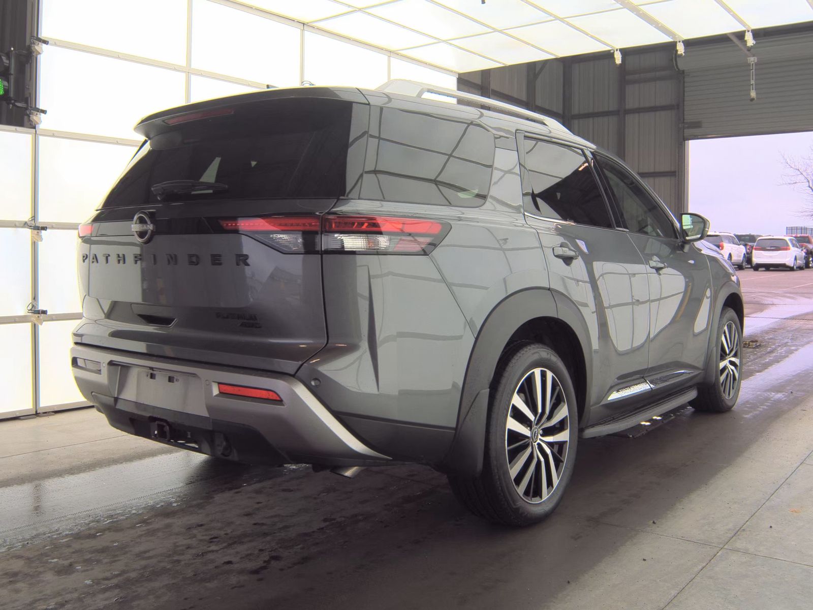 2025 Nissan Pathfinder Platinum AWD