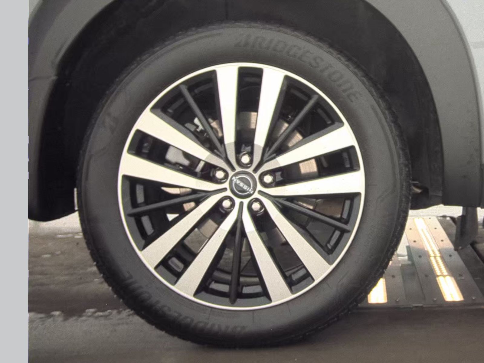 2025 Nissan Pathfinder Platinum AWD