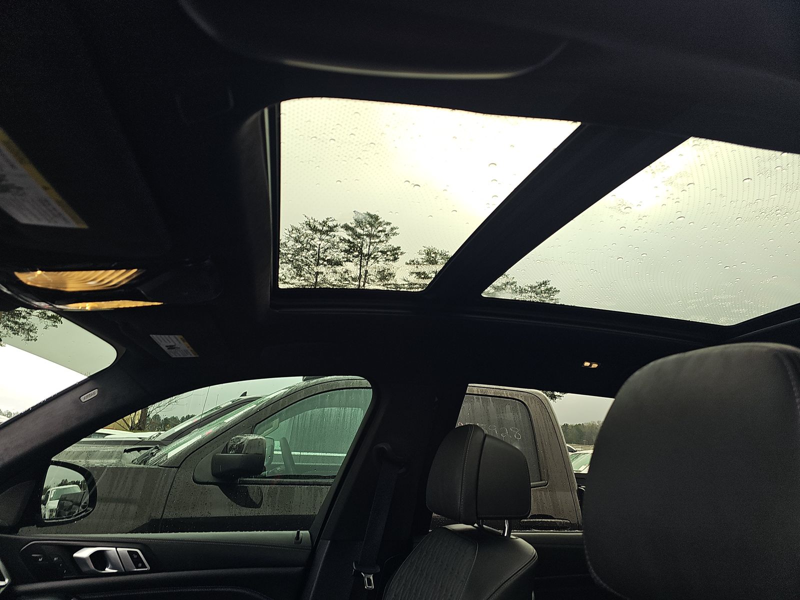 2023 BMW X7 M60i AWD