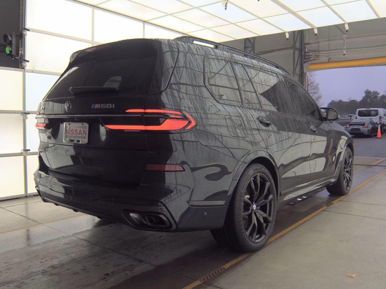 2023 BMW X7 M60i AWD