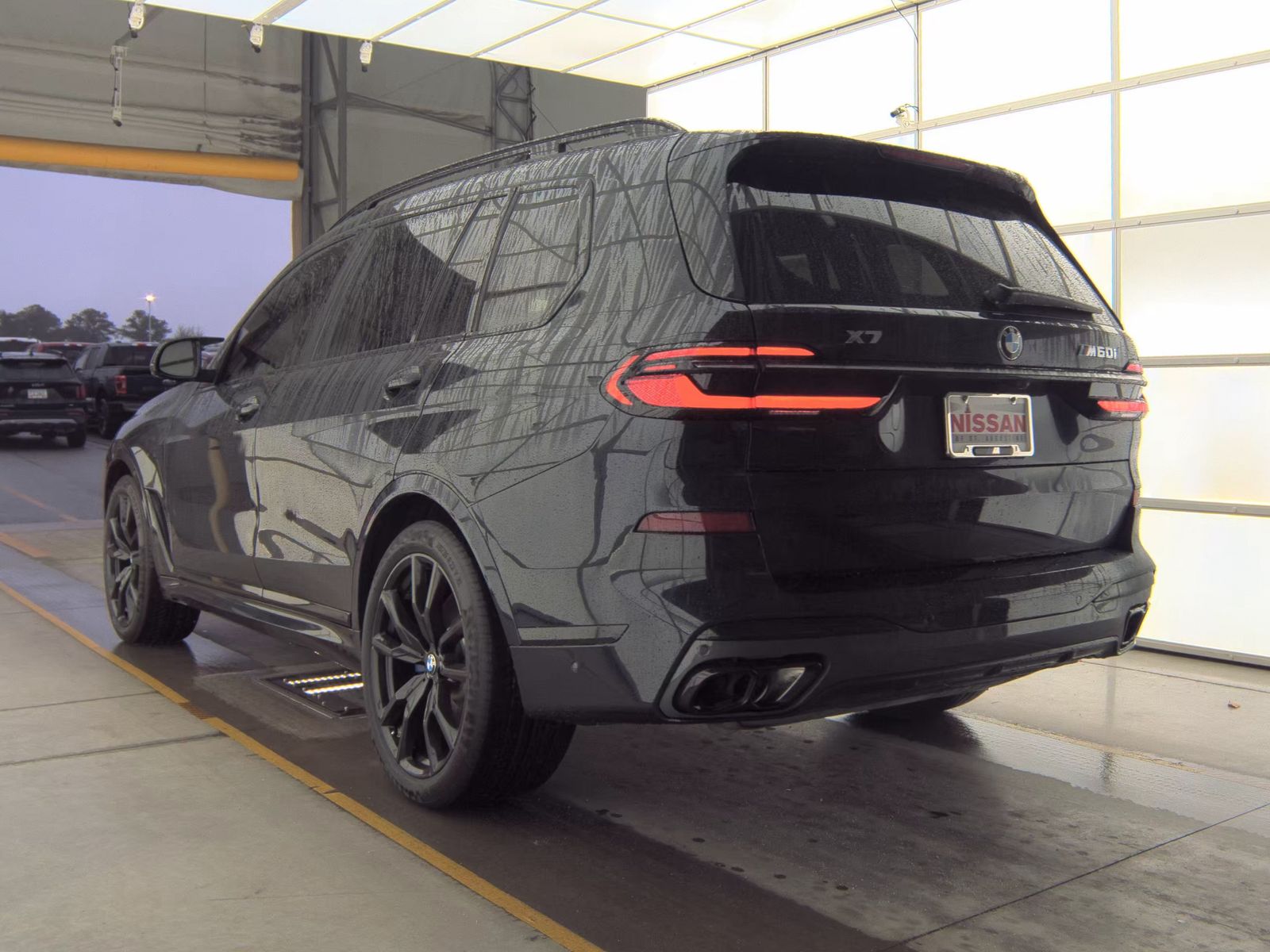 2023 BMW X7 M60i AWD