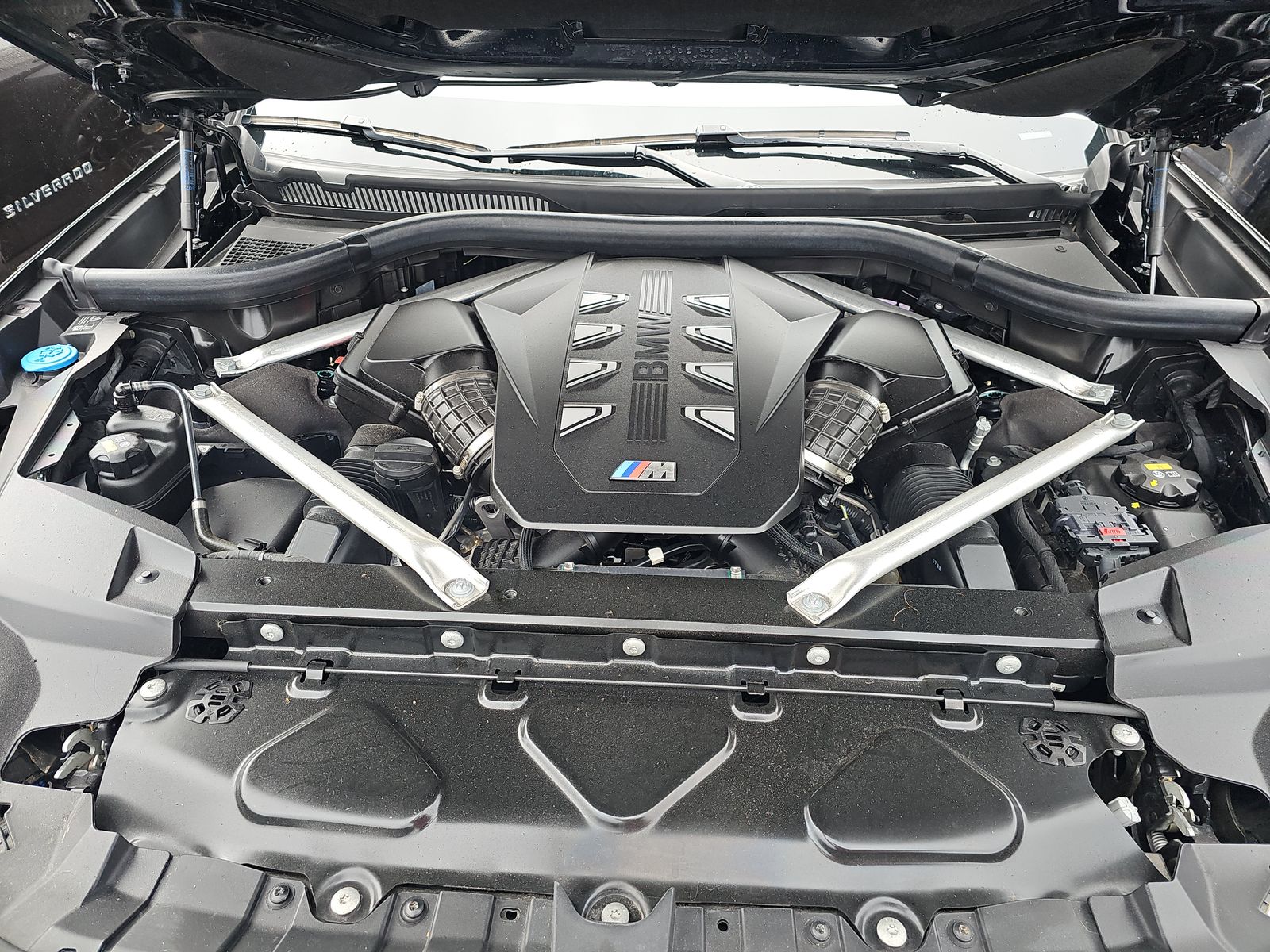 2023 BMW X7 M60i AWD