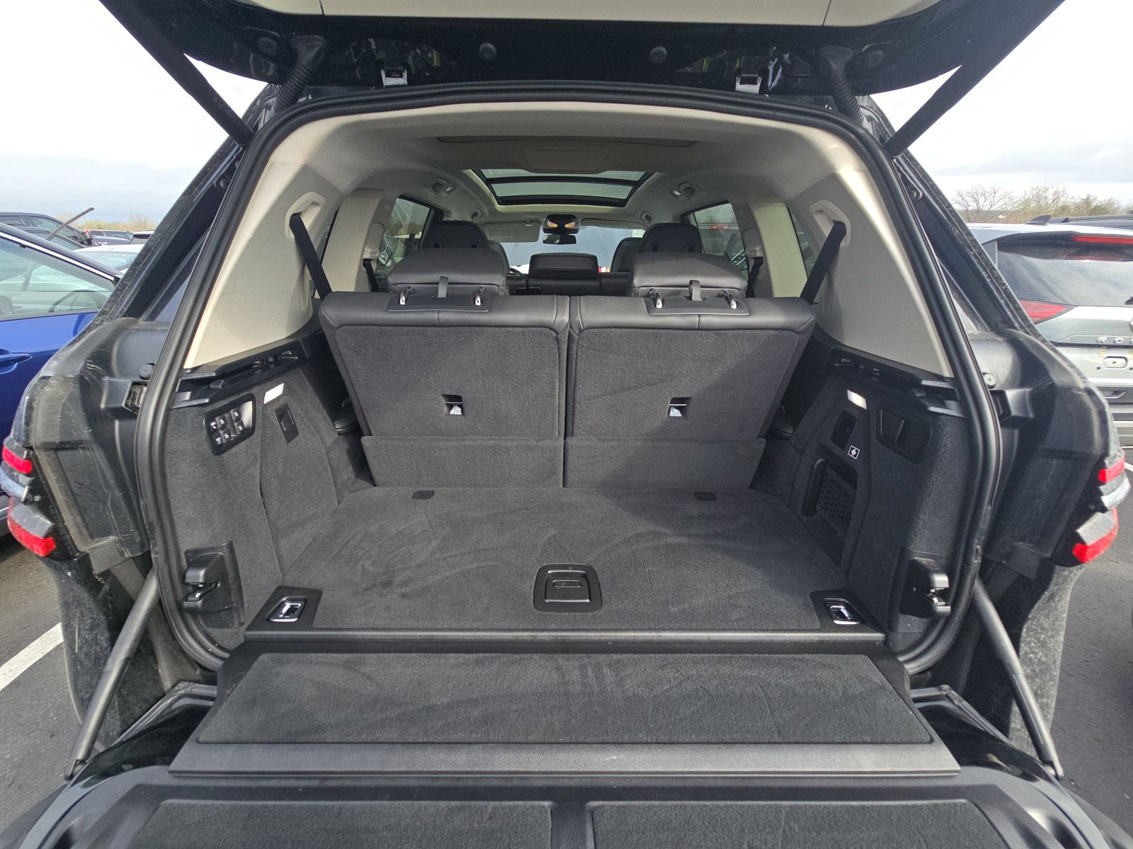 2023 BMW X7 xDrive40i AWD