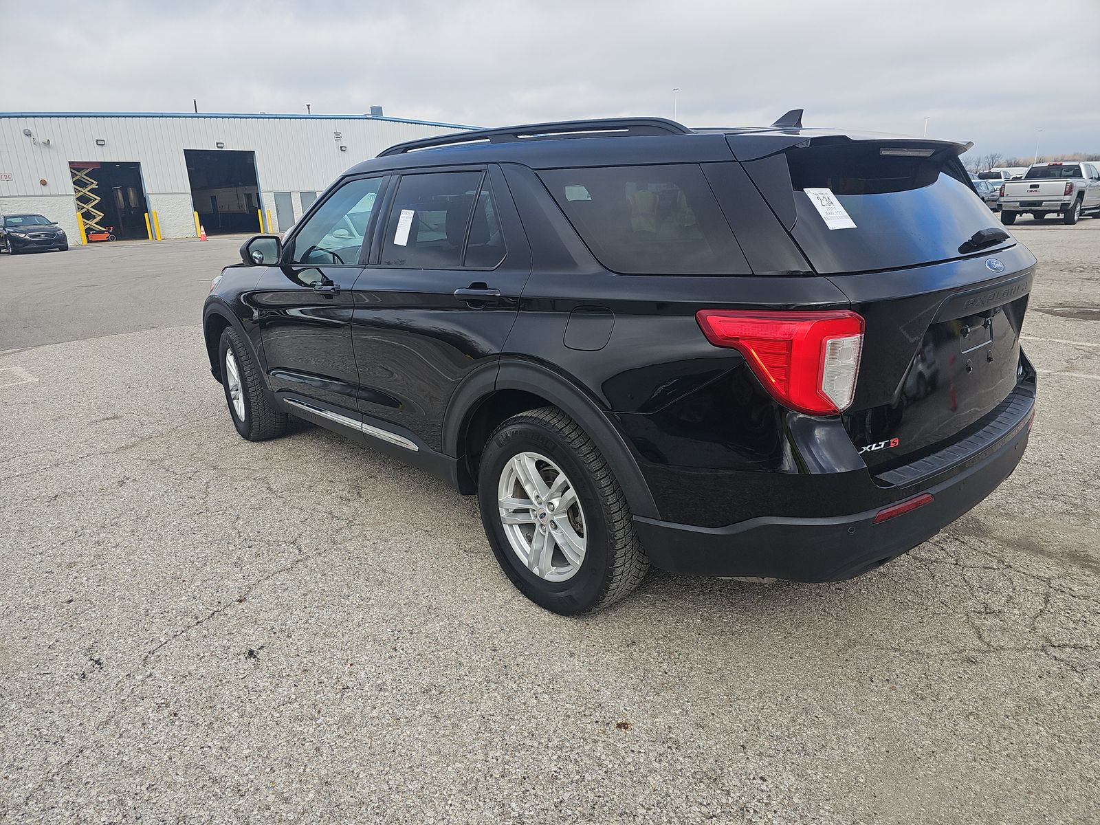 2021 Ford Explorer XLT AWD