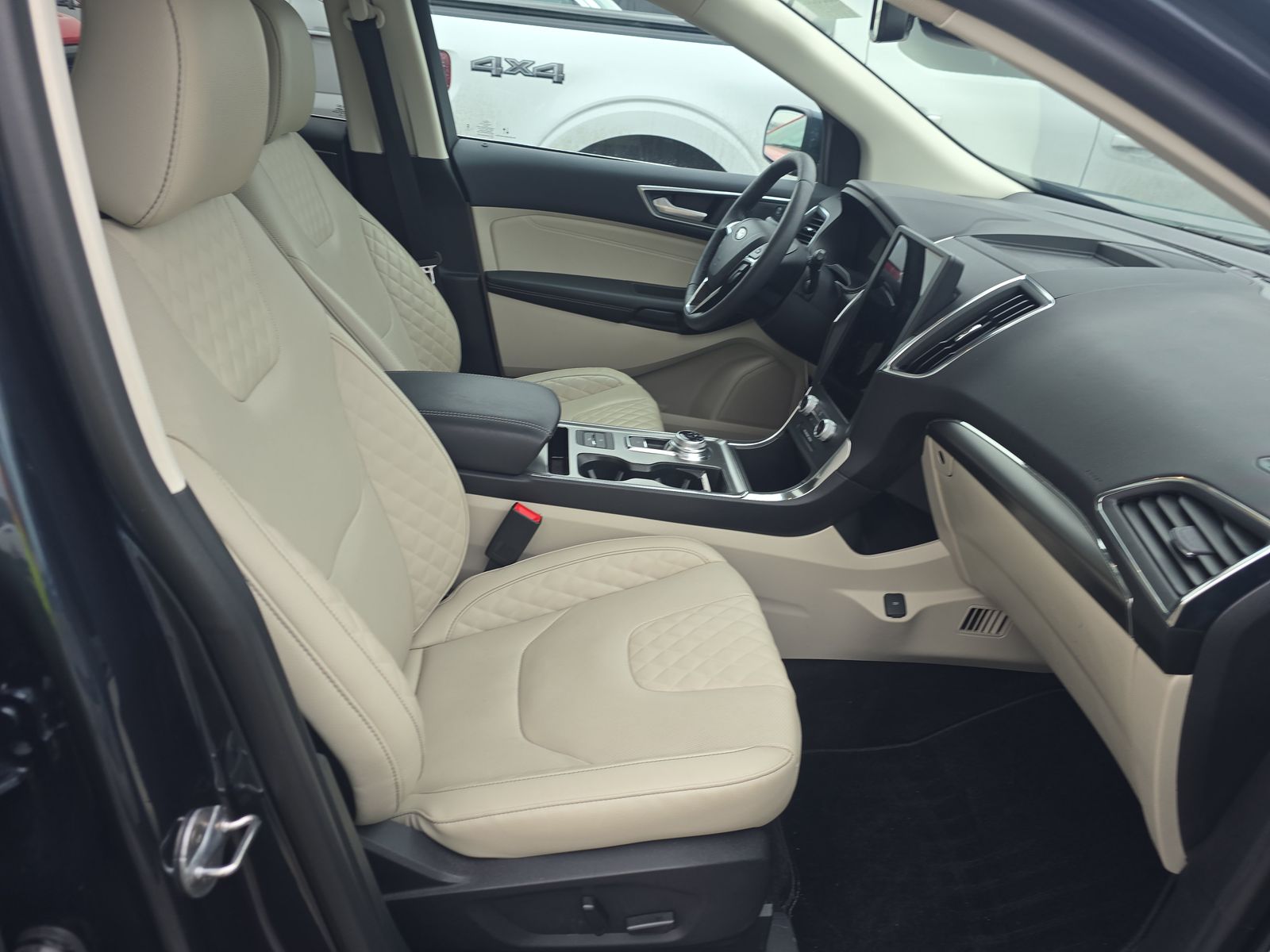 2024 Ford Edge Titanium AWD