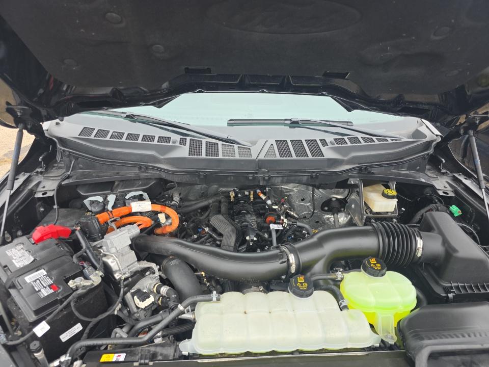 2024 Ford F-150 Hybrid Lariat AWD