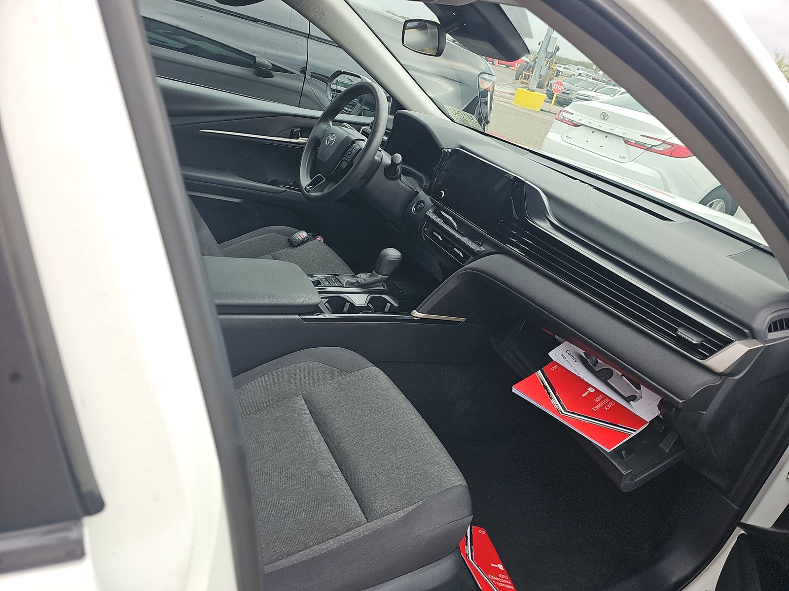 2025 Toyota Camry LE FWD