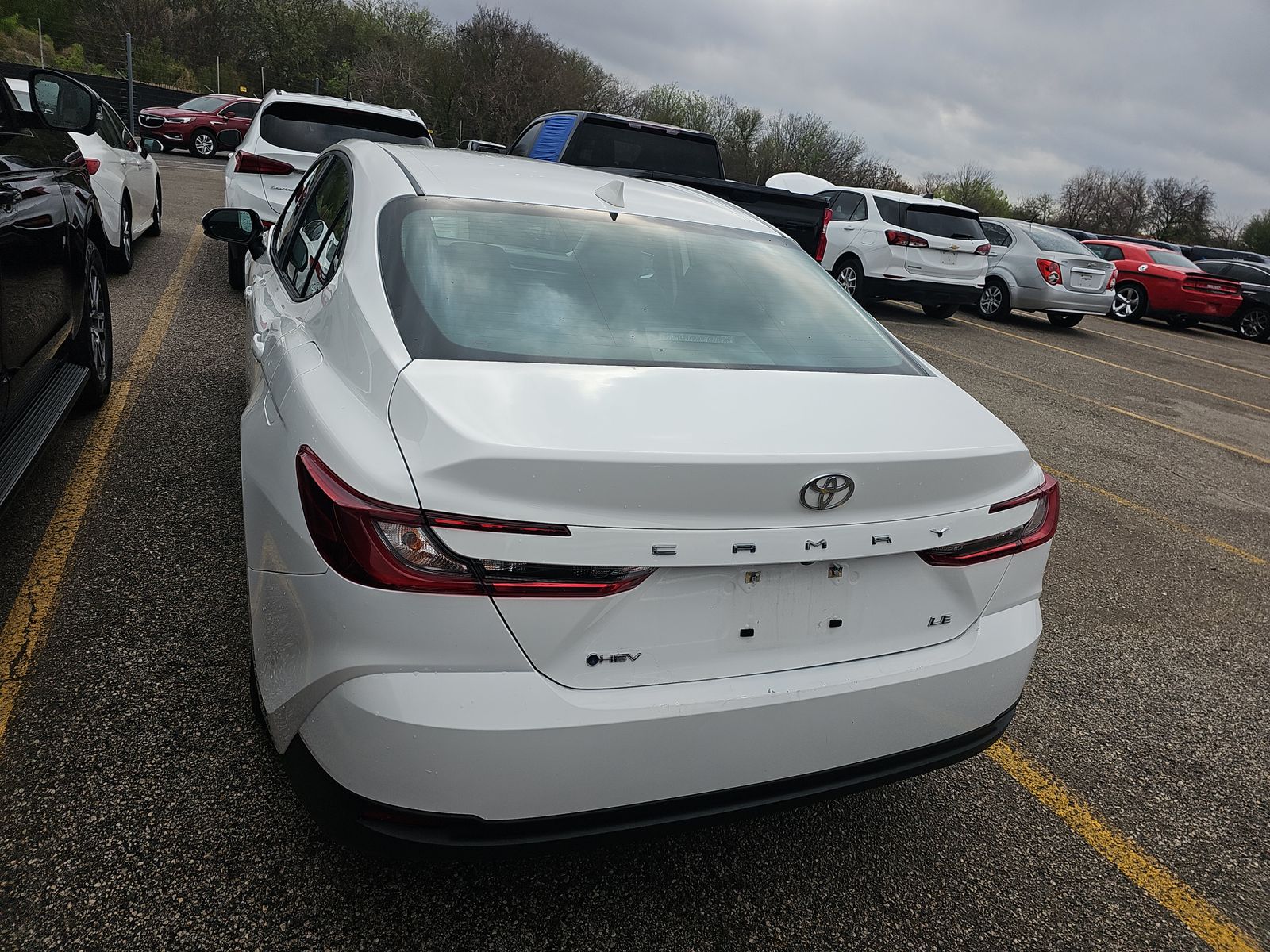 2025 Toyota Camry LE FWD