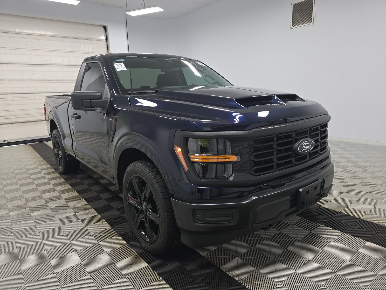 2025 Ford F-150 XL AWD