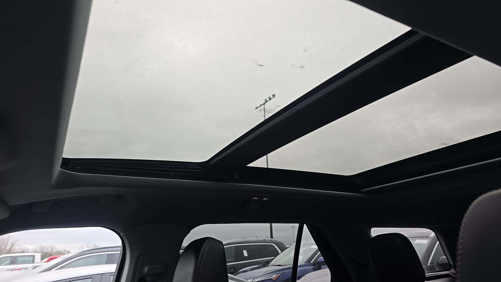 2024 Ford Explorer XLT AWD