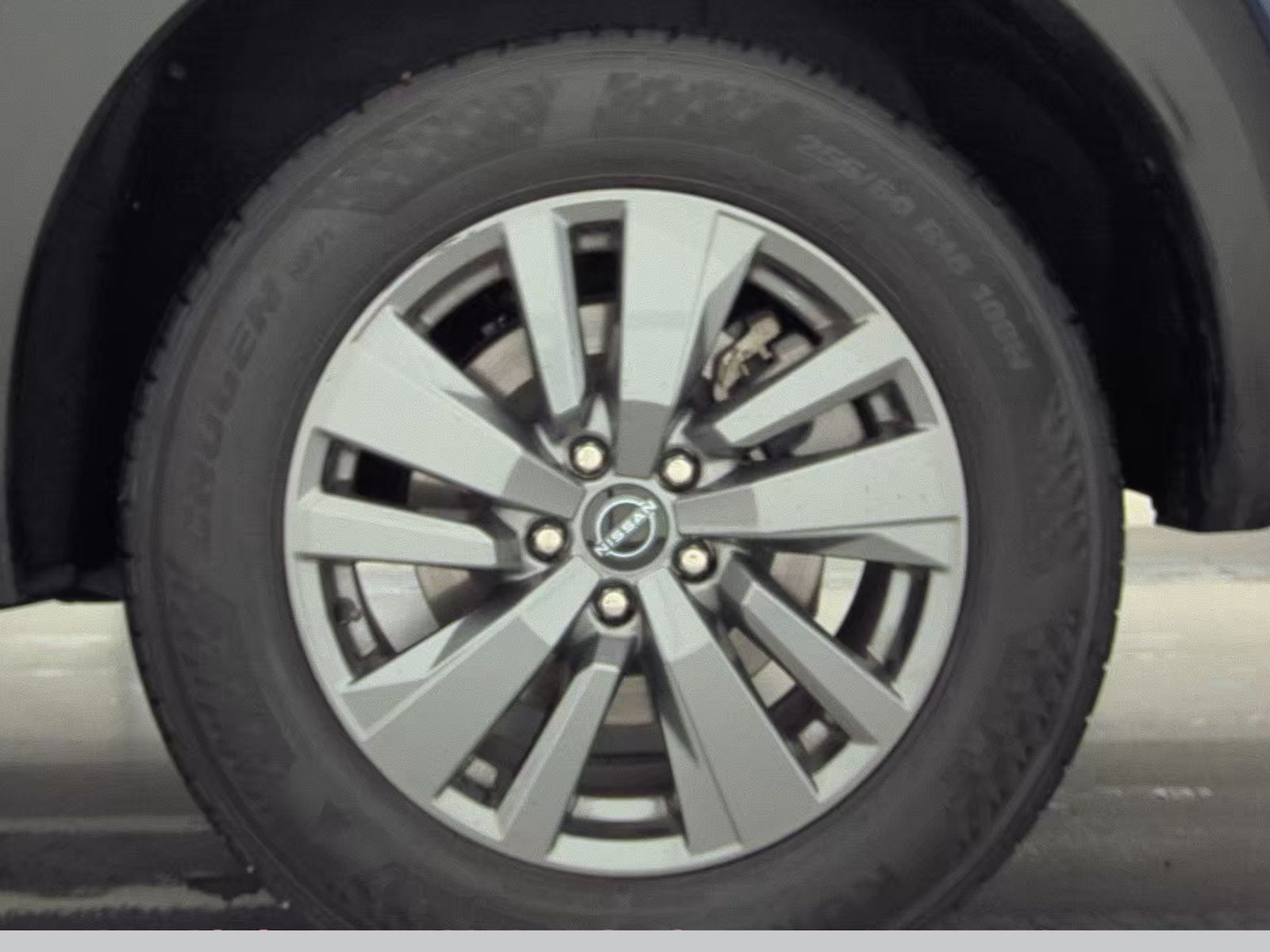 2025 Nissan Pathfinder SV AWD