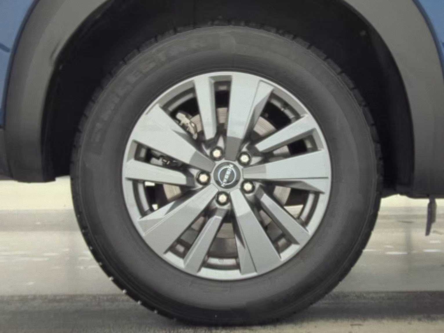 2025 Nissan Pathfinder SV AWD