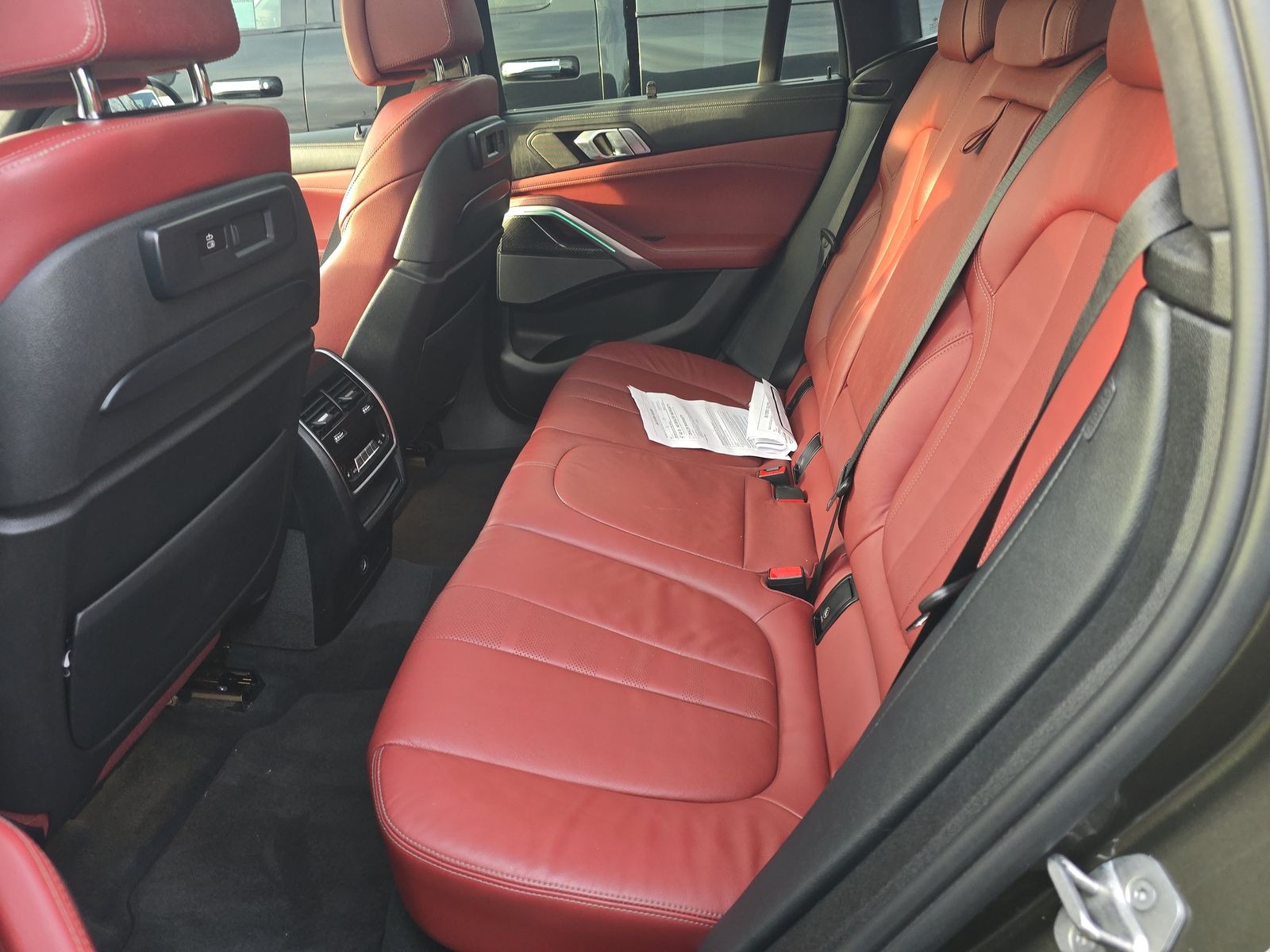 2022 BMW X6 M50i AWD