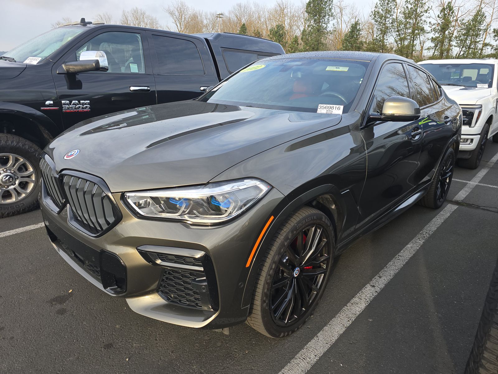 2022 BMW X6 M50i AWD