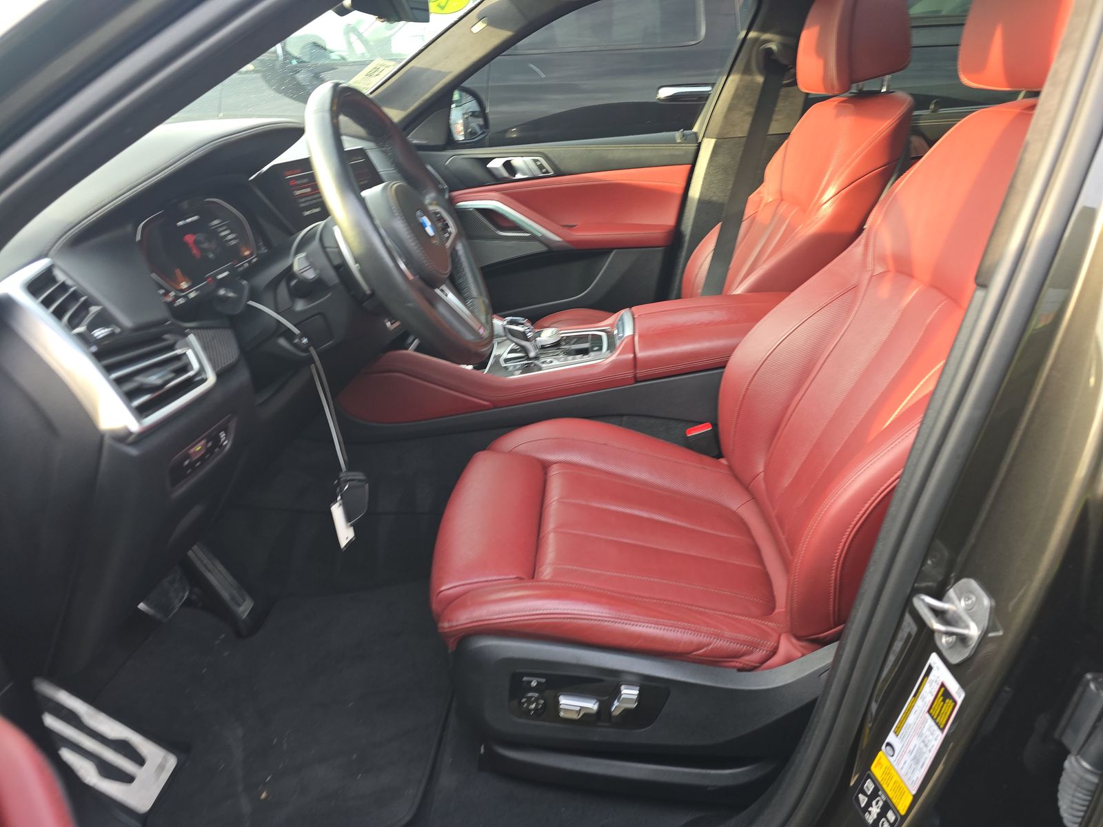 2022 BMW X6 M50i AWD