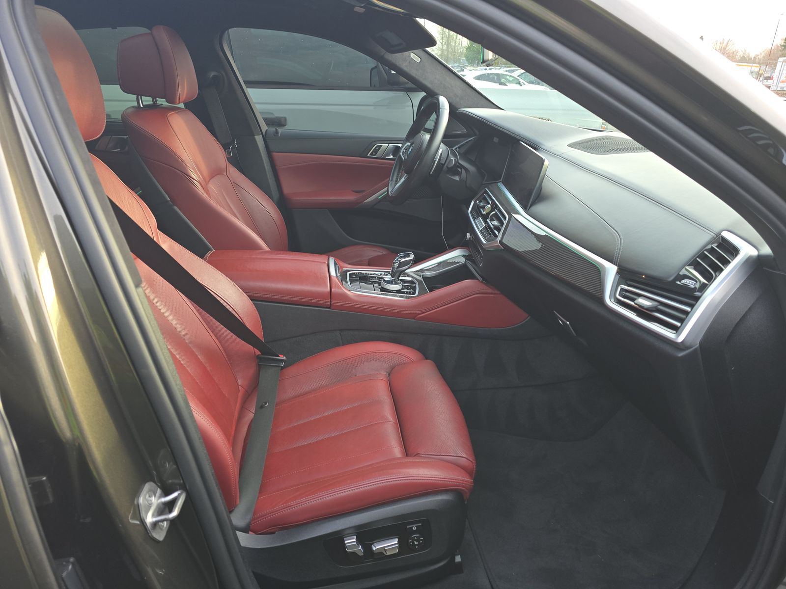 2022 BMW X6 M50i AWD