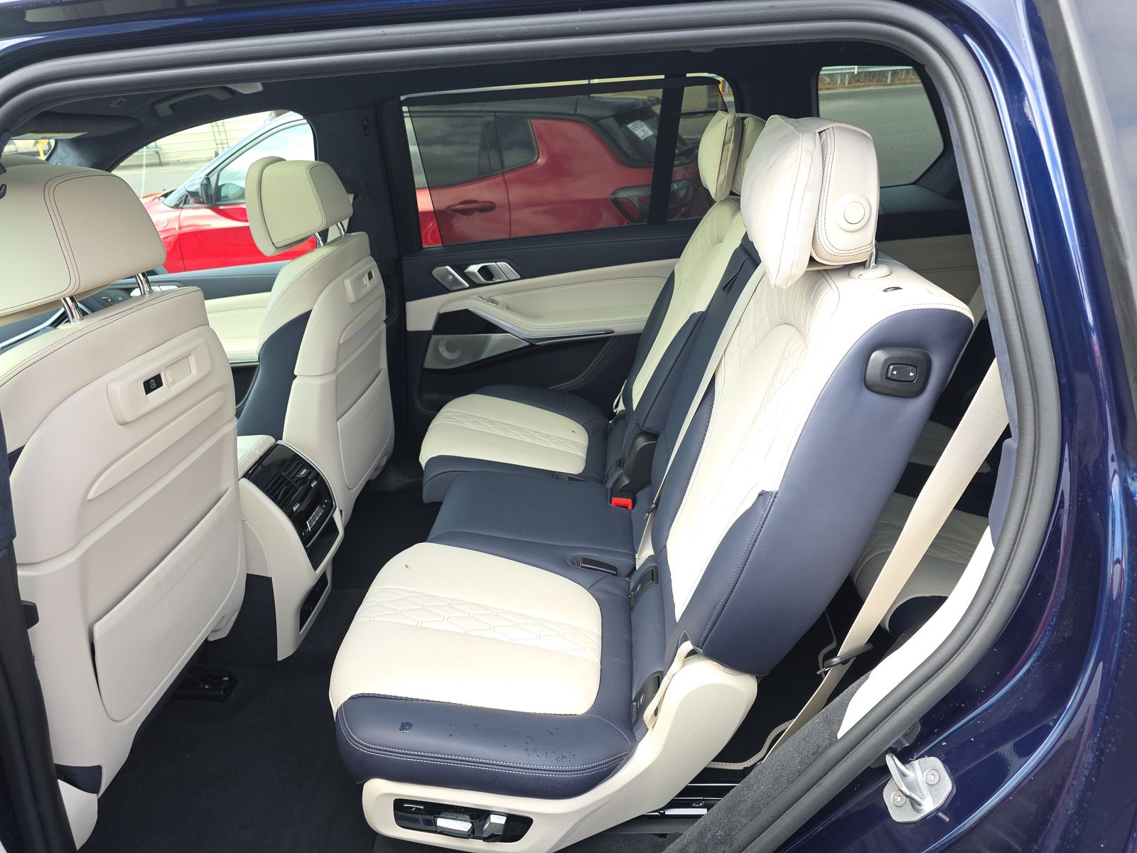 2020 BMW X7 M50i AWD