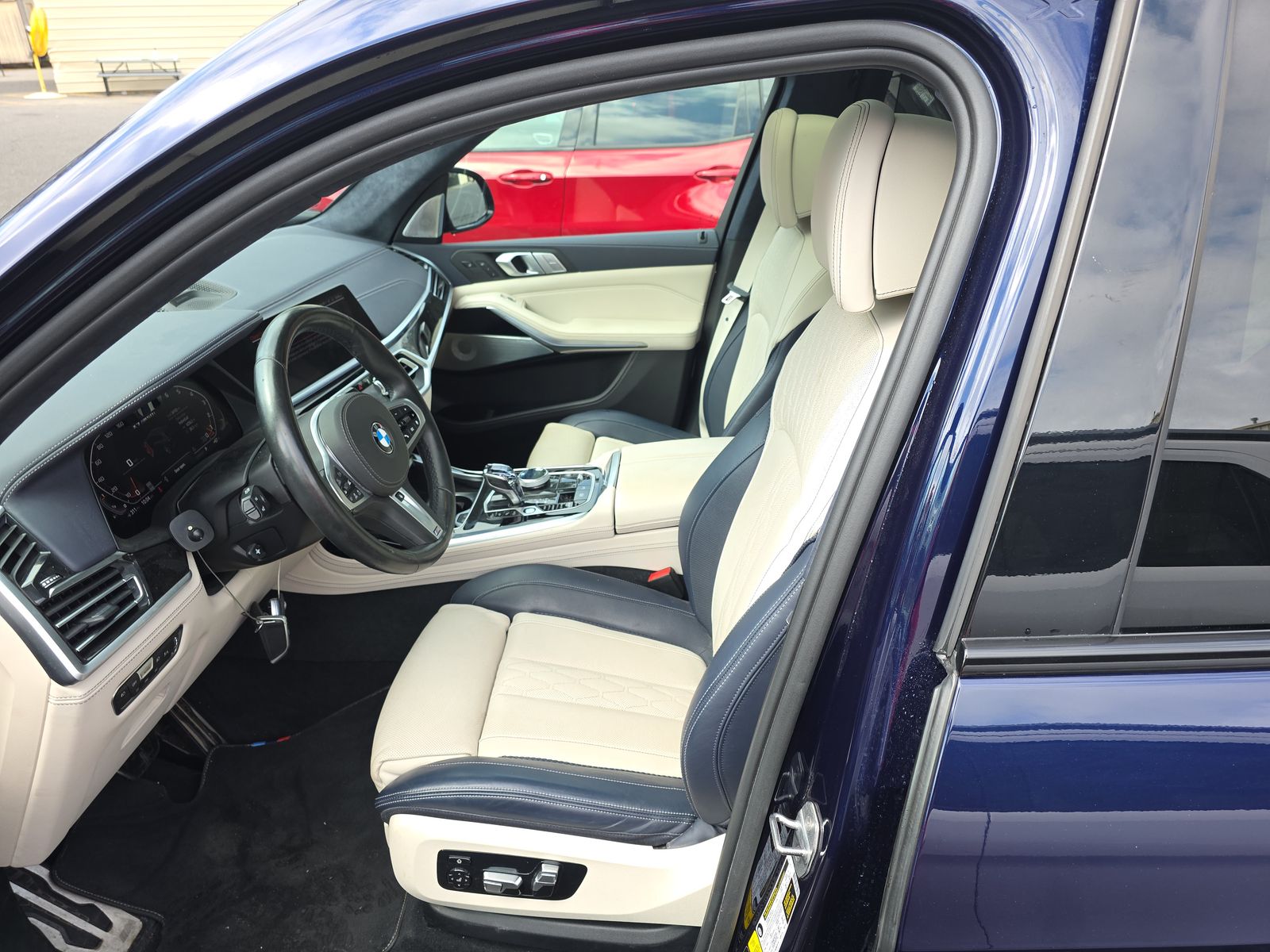 2020 BMW X7 M50i AWD