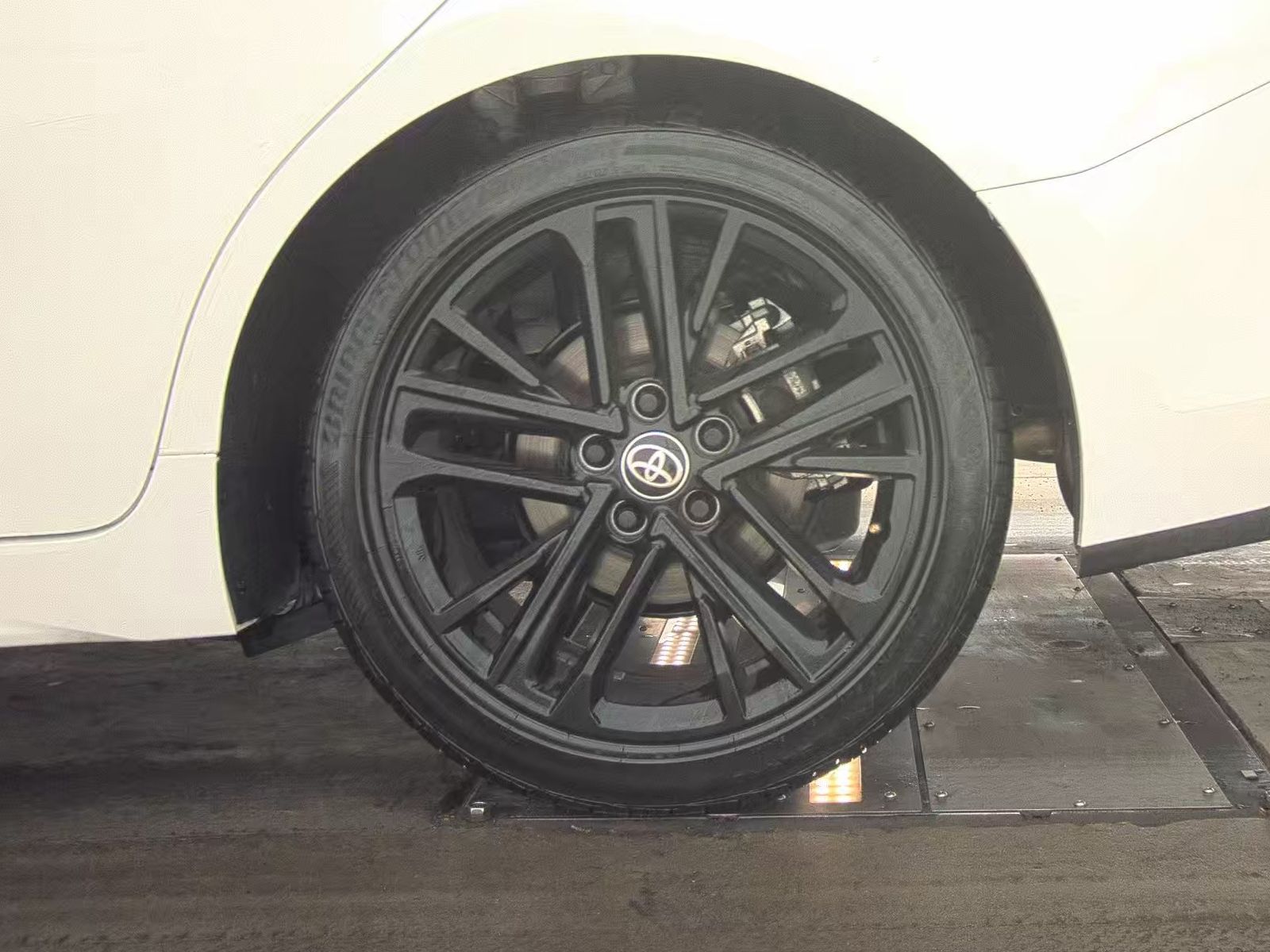 2025 Toyota Camry SE FWD