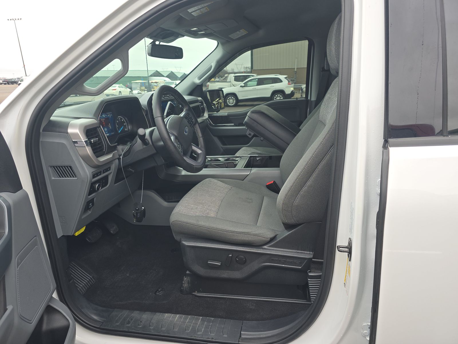 2023 Ford F-150 XLT AWD