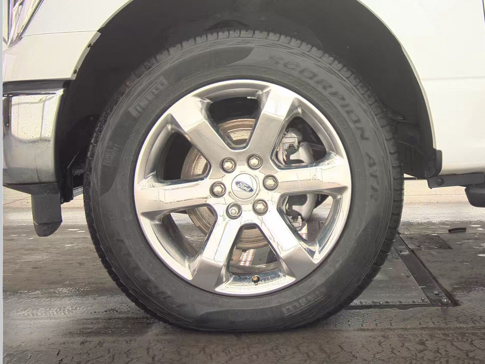 2023 Ford F-150 XLT AWD