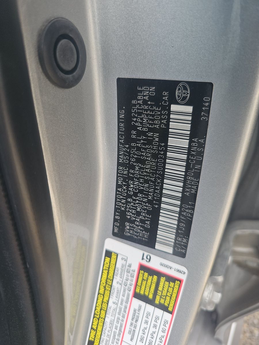 2025 Toyota Camry LE FWD