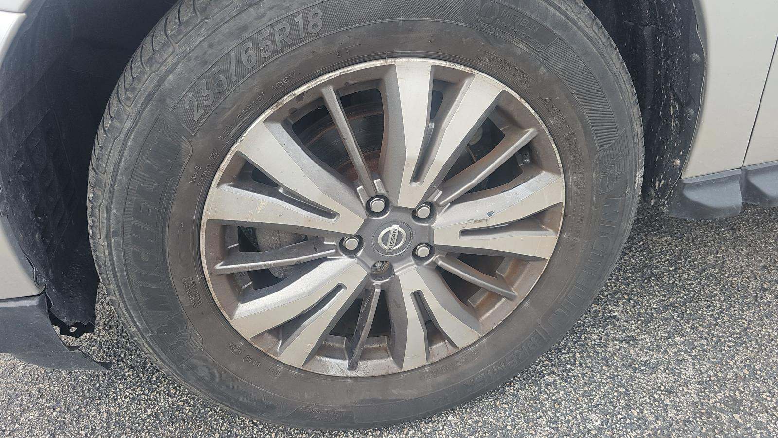 2018 Nissan Pathfinder SV AWD