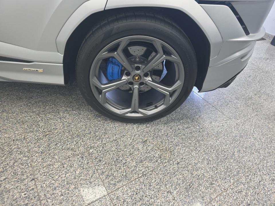 2024 Lamborghini Urus S AWD