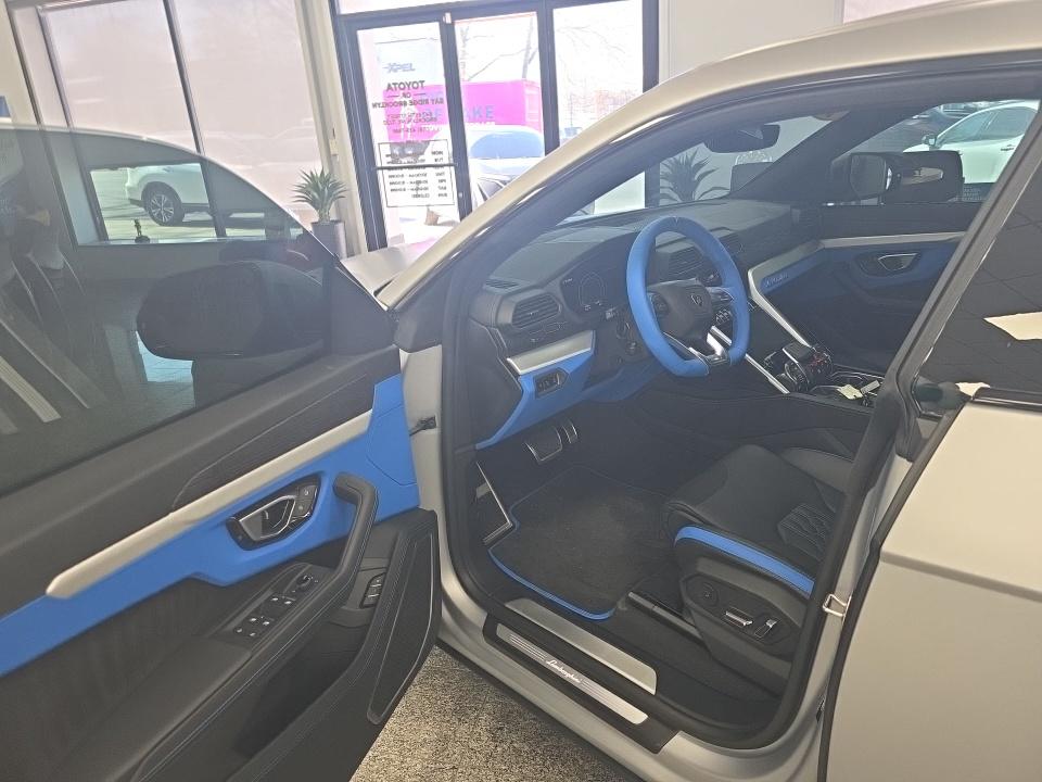 2024 Lamborghini Urus S AWD