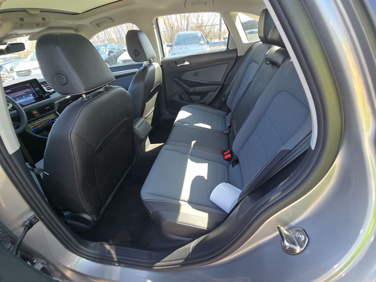 2025 Volkswagen Jetta 1.5T SE FWD
