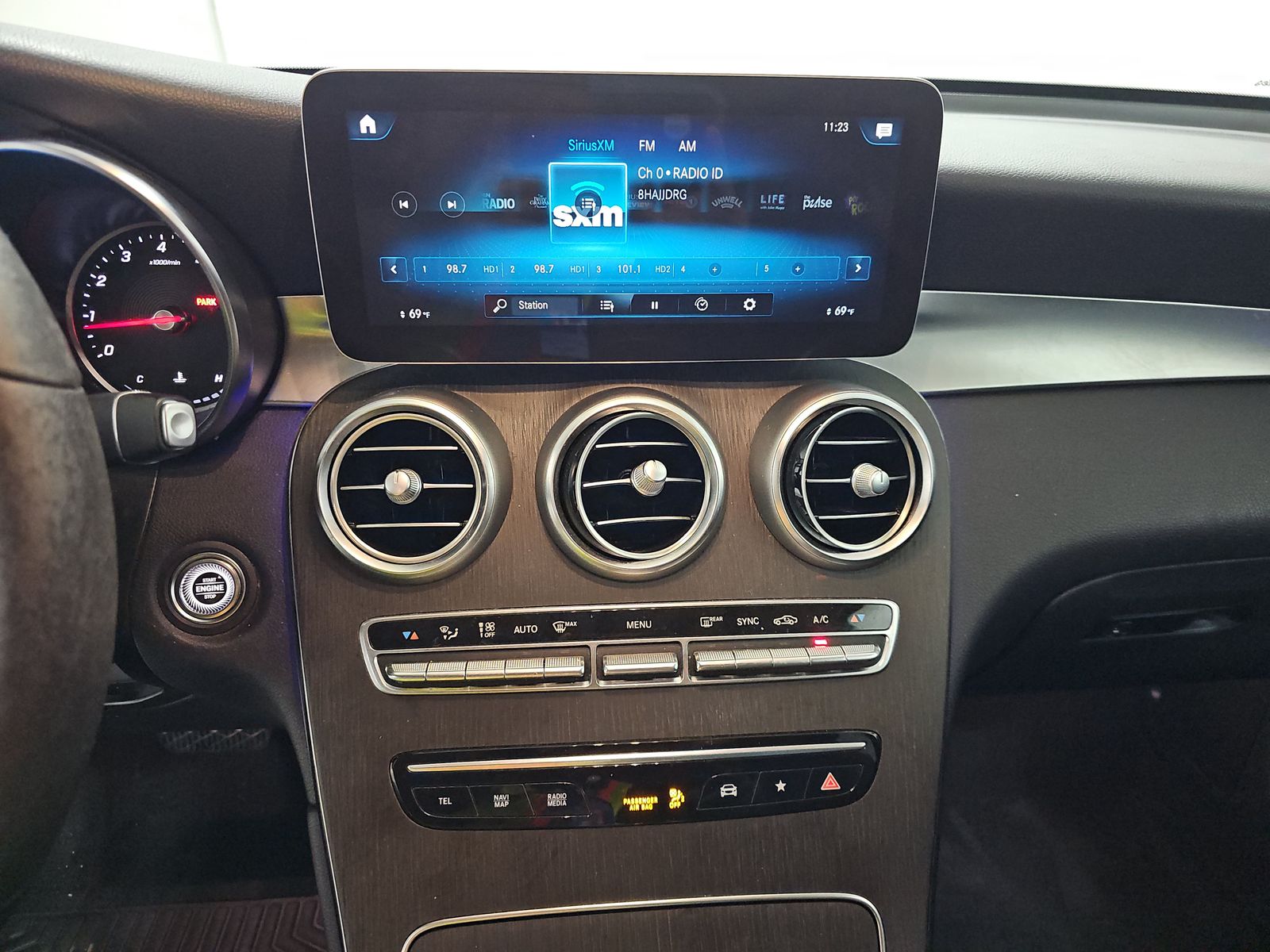 2021 Mercedes-Benz GLC GLC 300 RWD