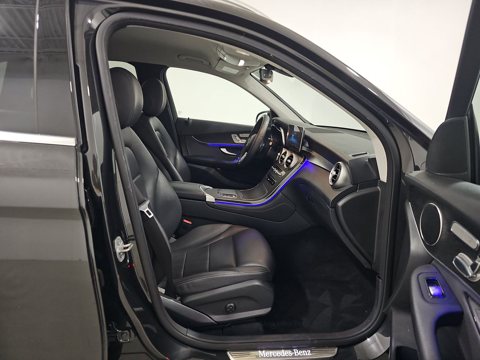 2021 Mercedes-Benz GLC GLC 300 RWD