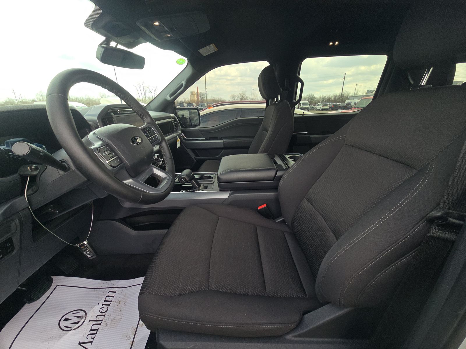 2025 Ford F-150 Hybrid XLT AWD