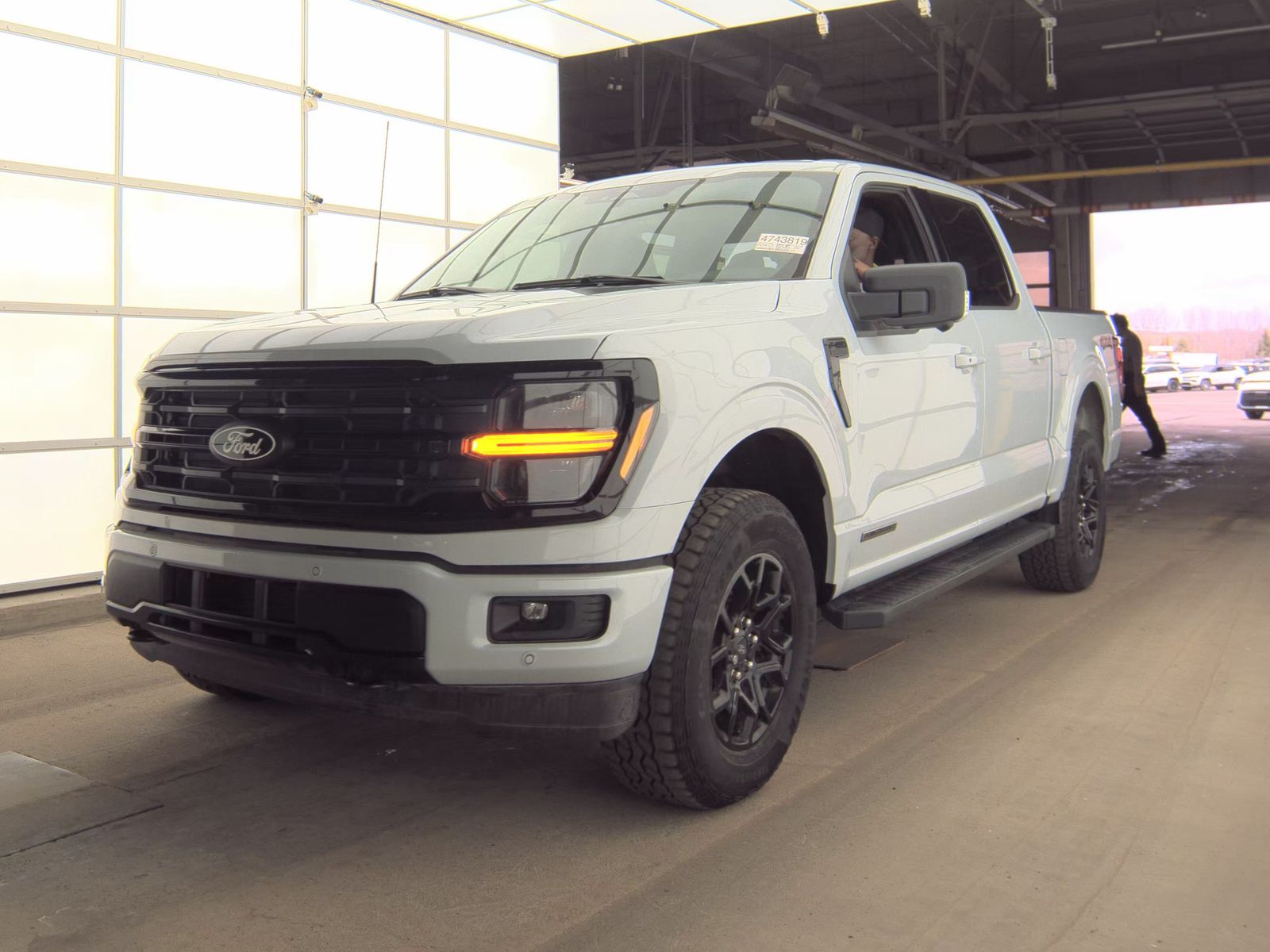 2025 Ford F-150 Hybrid XLT AWD