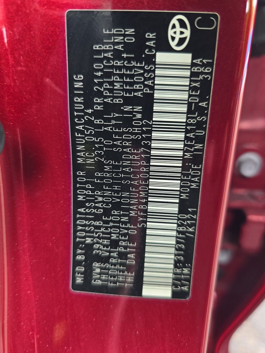 2024 Toyota Corolla LE FWD