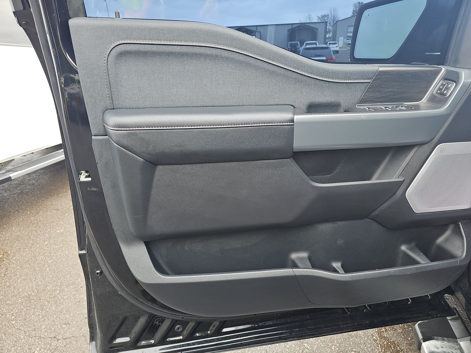 2024 Ford F-150 Hybrid Lariat AWD