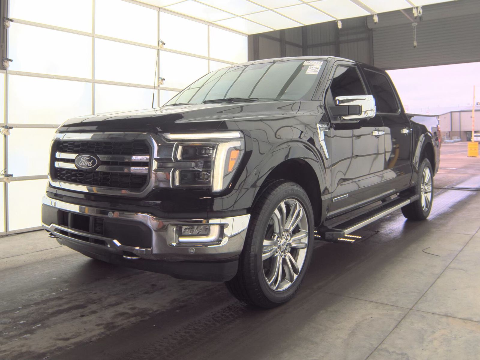 2024 Ford F-150 Hybrid Lariat AWD