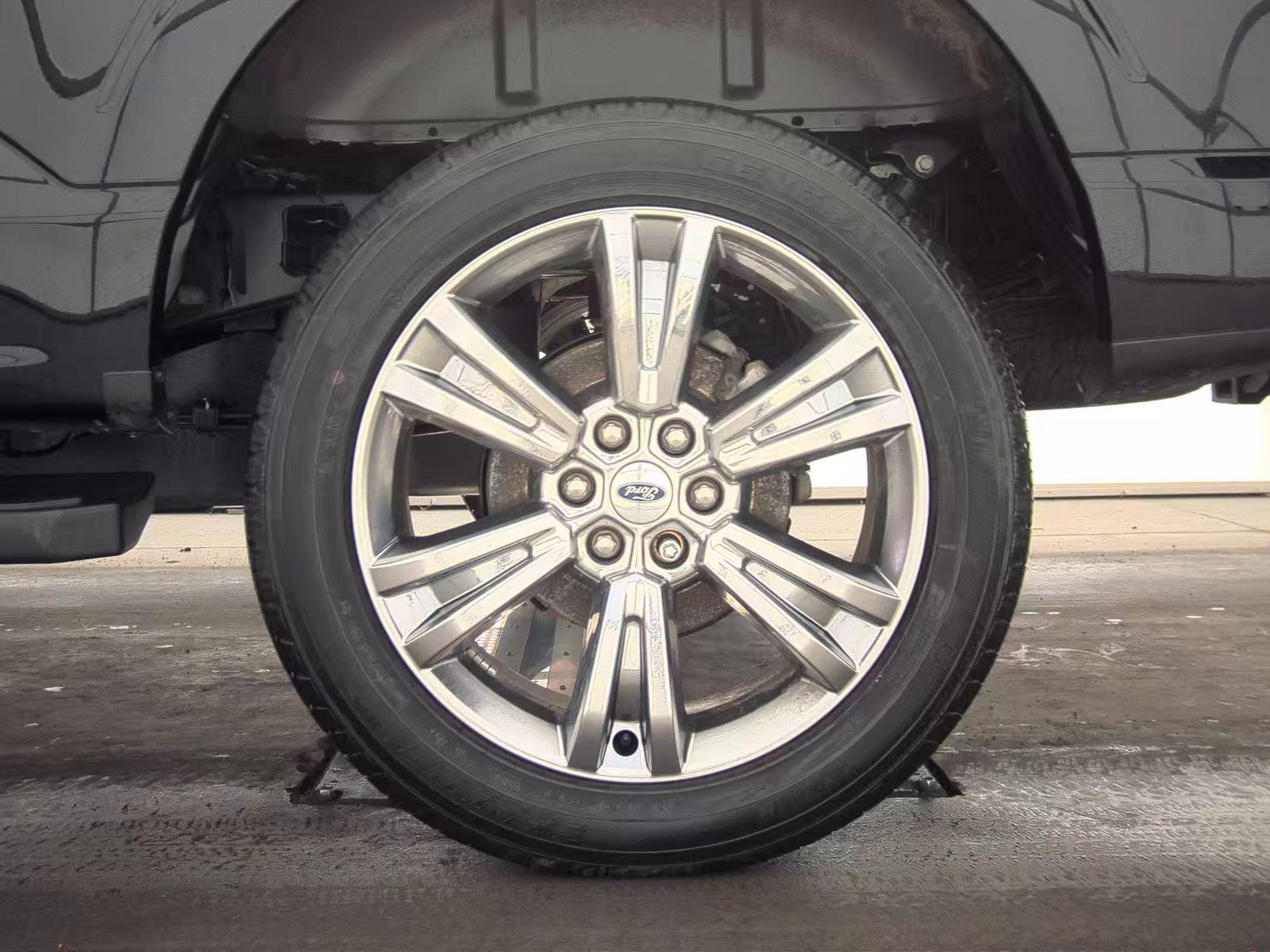 2024 Ford F-150 Hybrid Lariat AWD